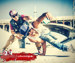 DWIJII : SHOW OUT OR SELL-OUT